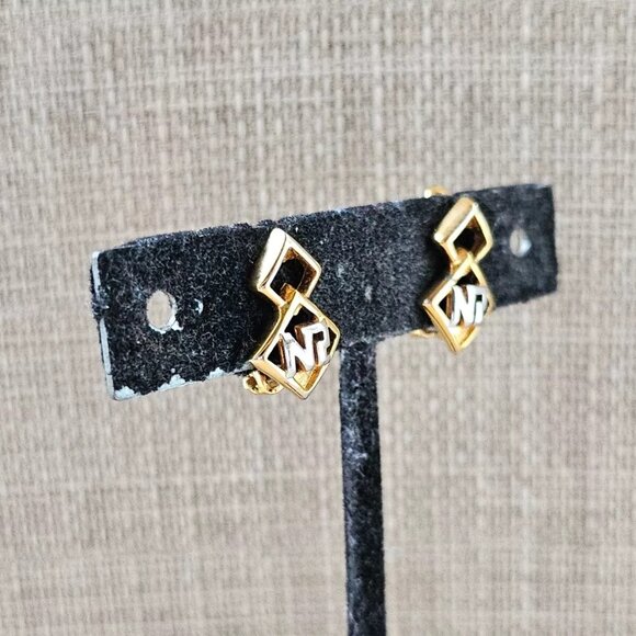 Vintage Nina Ricci Earrings Gold Tone Clip On Stud Earrings Jewelry Authentic - Picture 9 of 11